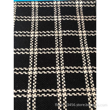 BLACK WHITE DESIGN JACQUARD